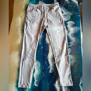 NWOT Men’s Skinny Fit Stretch Jean belt loops Color Light Gray Size 34 W